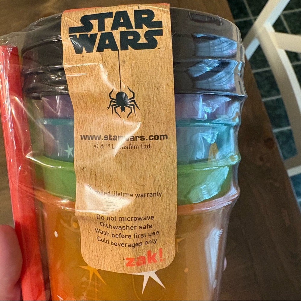 Zak! Star Wars 4-Pack Tumblers with Straws - Picture 2 of 8